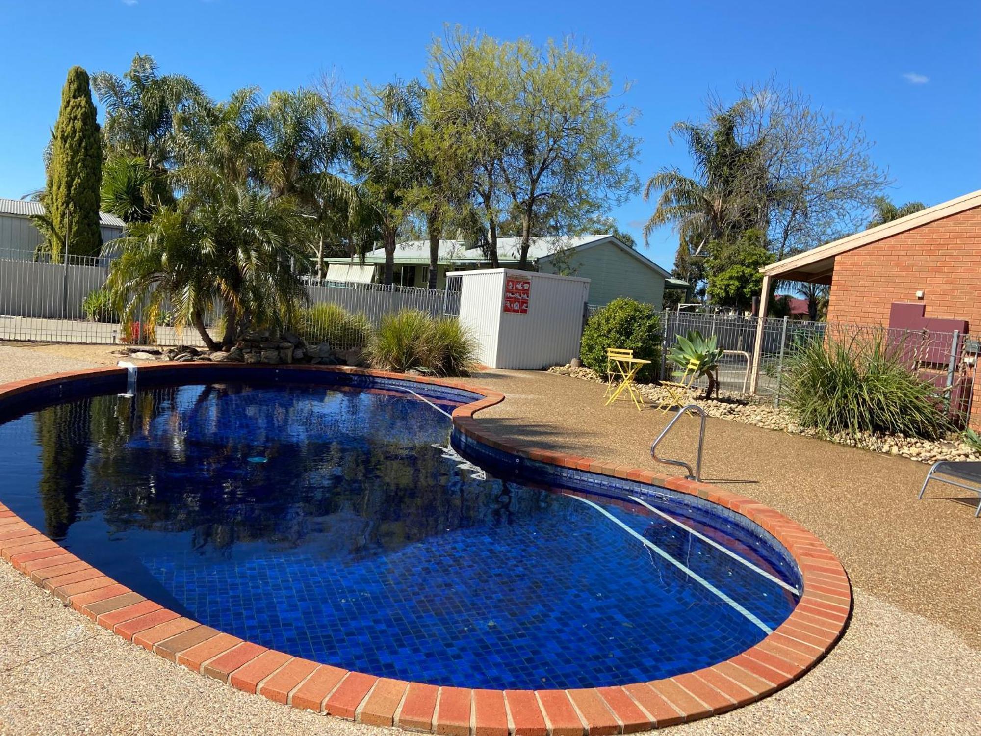 Ashleigh Court Motor Inn Mulwala Exterior photo