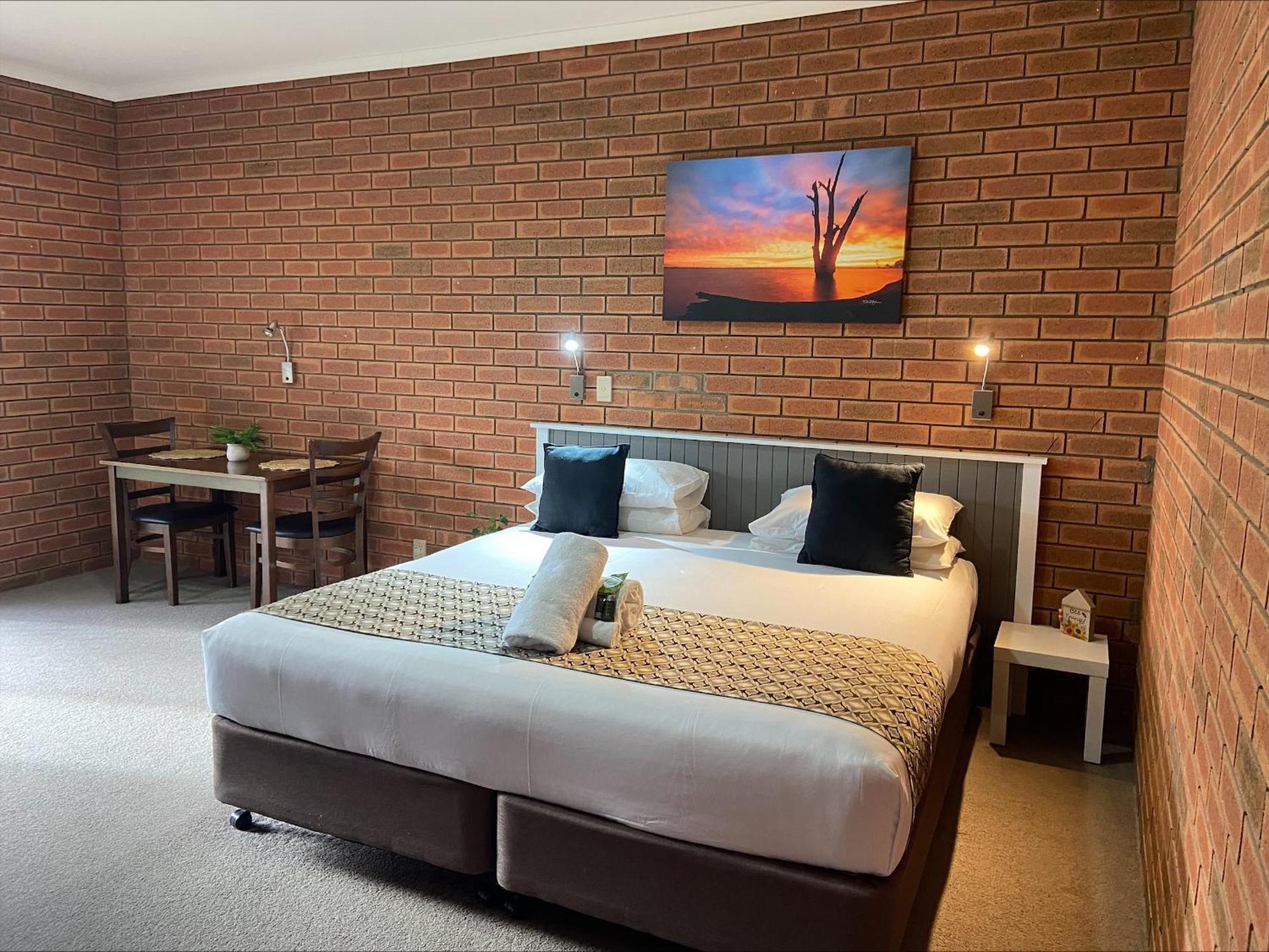 Ashleigh Court Motor Inn Mulwala Exterior photo