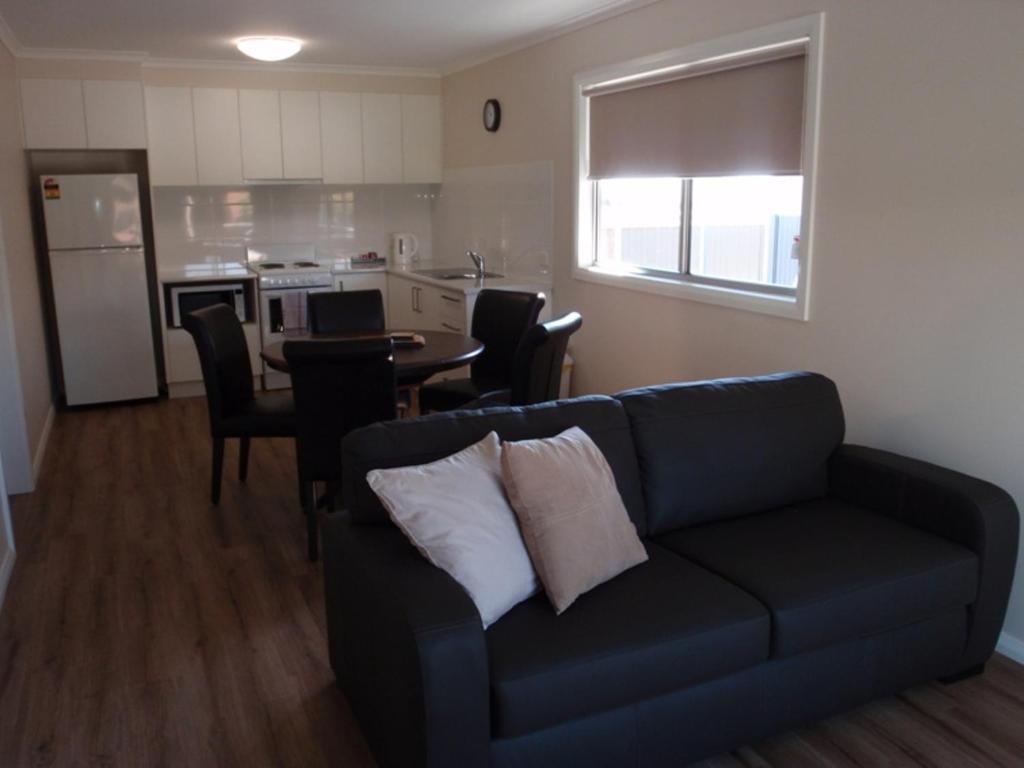 Ashleigh Court Motor Inn Mulwala Exterior photo