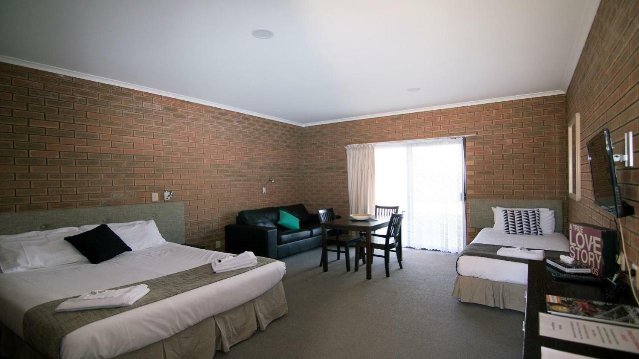 Ashleigh Court Motor Inn Mulwala Exterior photo